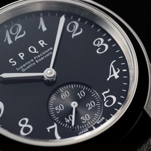 ふるさと納税で貰える時計企画室コスタンテの腕時計とは？