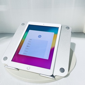 iPad 6 シルバー（32GB）　再生タブレットPC